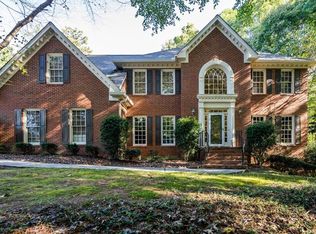 560 Tadfield Trce, Alpharetta, GA 30022