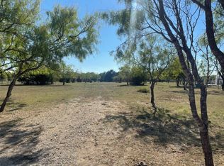 3144 County Club Rd, Corsicana, TX 75110