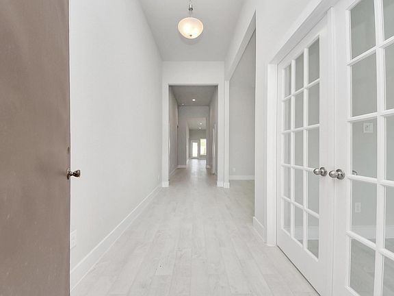 3rd image of 3042 Native Spring Dr