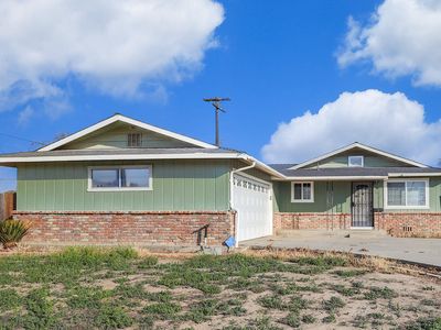 76 E Spruce Avenue, Lemoore, CA, 93245