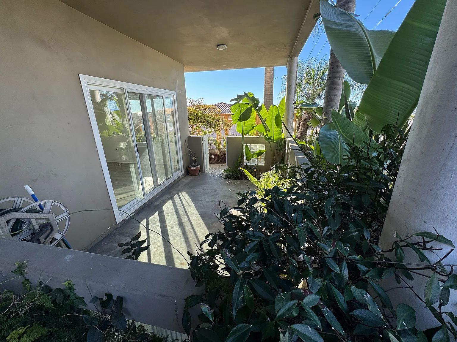 Studio, 350 sqft, $1,850 — Photo 2
