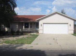 21 Macnaughton Rd, Pueblo, CO 81001