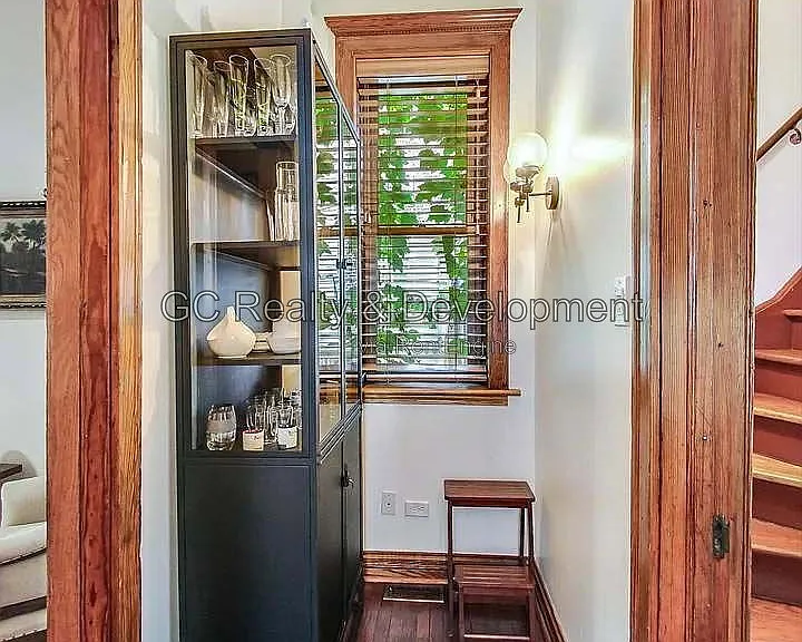 4936 S Saint Lawrence Ave — Photo 20