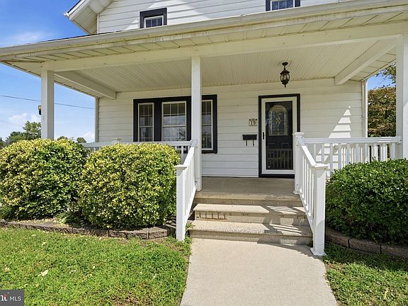4th image of 19 Mount Vernon Ave