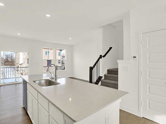 4th image of 4927 Gilet Dr