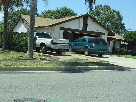 3rd image of 1814 S Bonita Ave