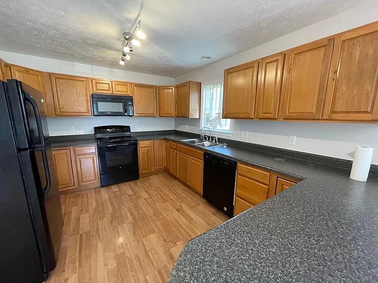 317 Woodlee Rd — Photo 10