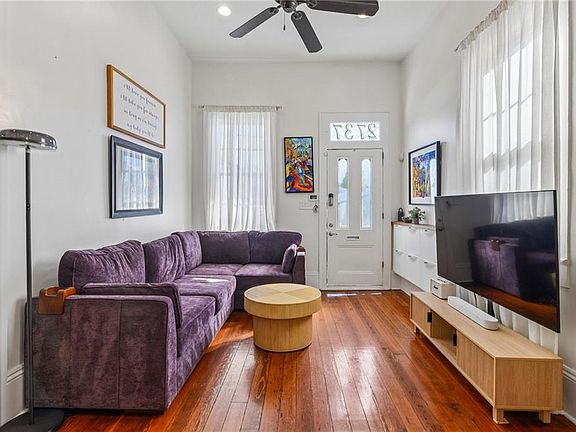 3rd image of 2737 Iberville St