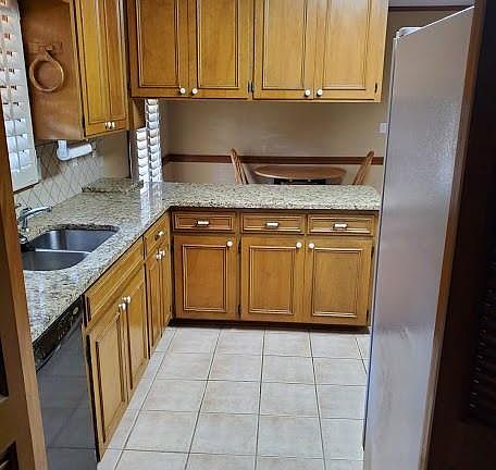 3rd image of 3936 Faunsdale Dr