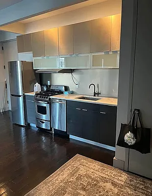 Rented by Brooklyn Group | media 6