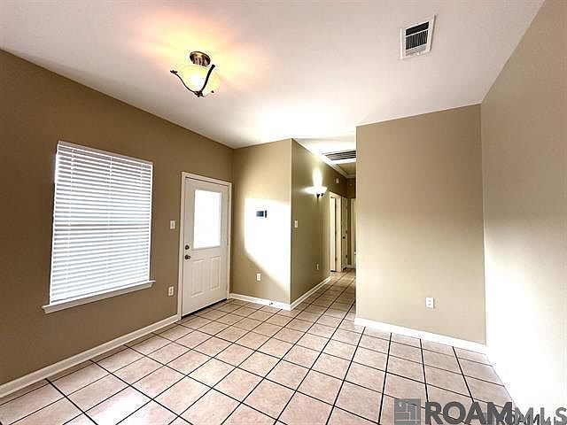 1st image of 9250 Pecan Tree Dr