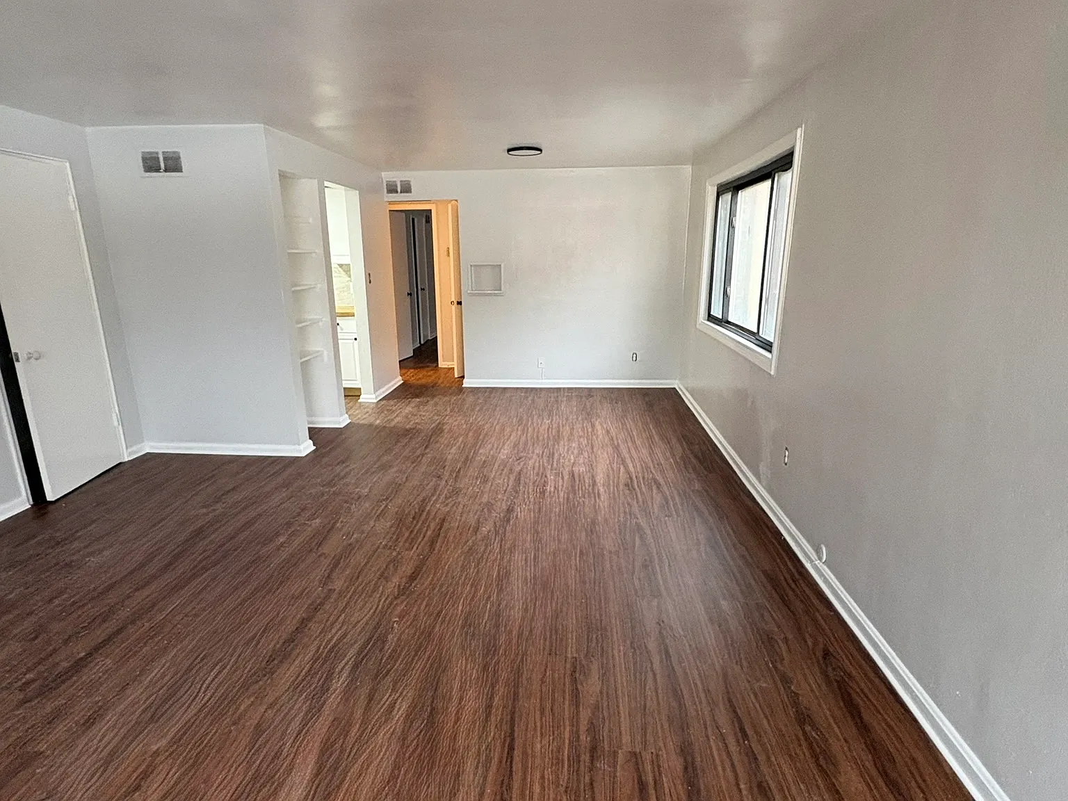 13322 Madison Avenue Apartments — Photo 4