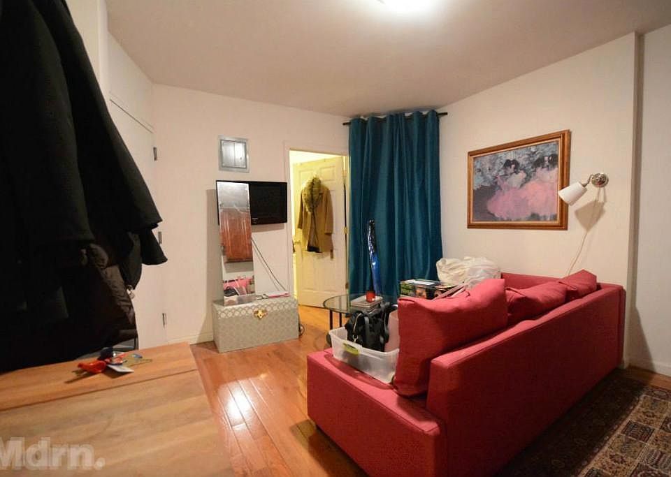 2nd image of 236 Mulberry St APT 9