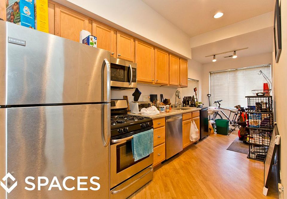 1st image of 2512 N Southport Ave #One_f