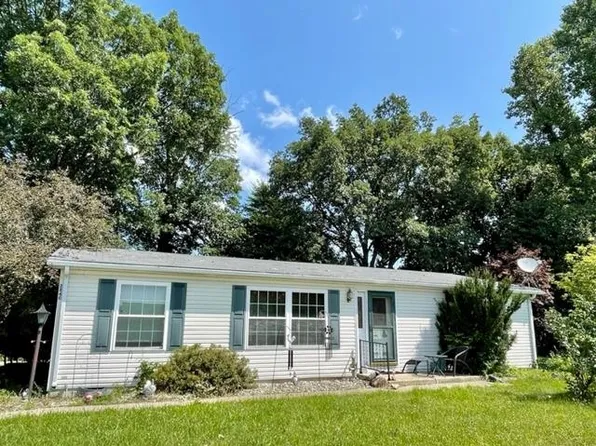 2840 Applewood Ave, Plymouth, IN 46563