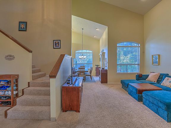 5th image of 7616 Eagle Rock Ave NE