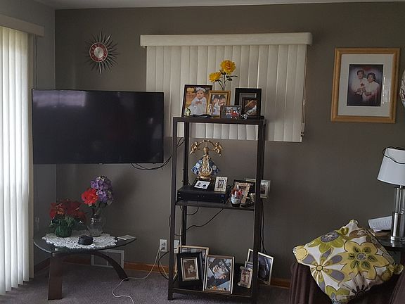 4th image of 149 Linden Ave
