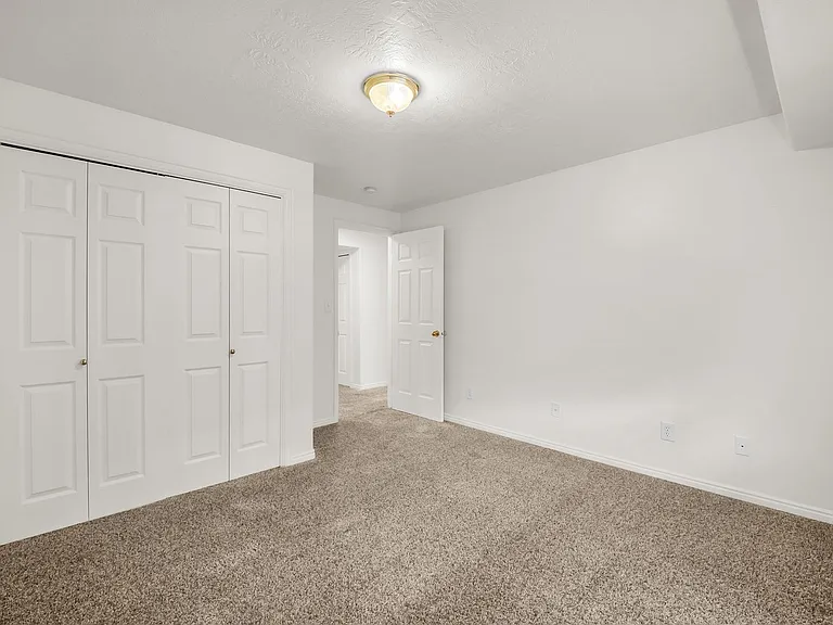 1429 W Flint Meadow Dr — Photo 32