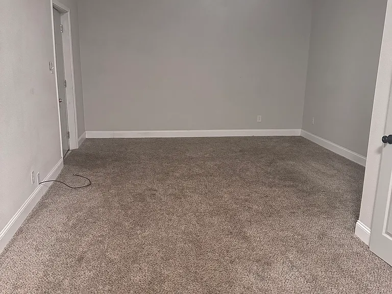106 E Park Ln #110 — Photo 7