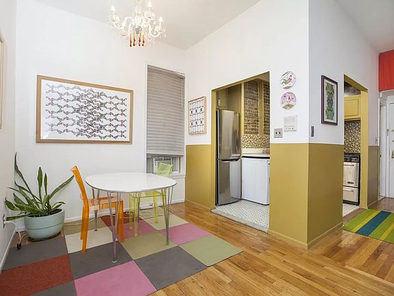 2nd image of 200 W 78th St APT 4A