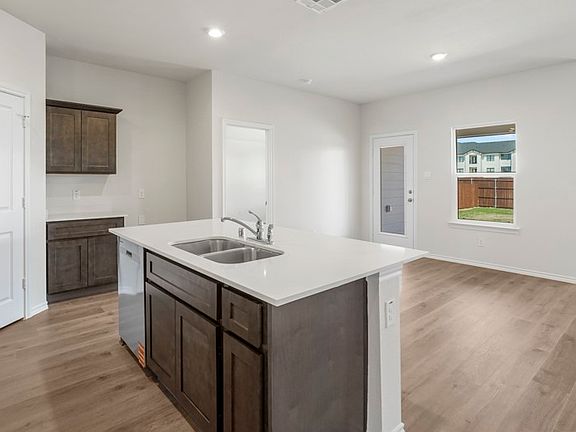 4th image of 335 Whispering Pine Dr