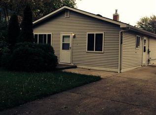 1058 Cherrylawn Dr, Pontiac, MI 48340