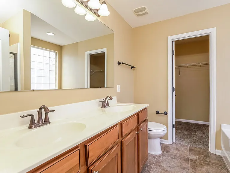 4988 Old Towne Village Cir — Photo 13