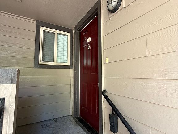 3rd image of 3715 Tallyho Dr APT 140