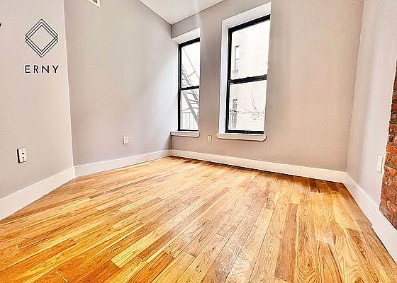 5th image of 22 Rogers Ave #3BB