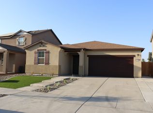 1752 W Graham St, Hanford, CA 93230