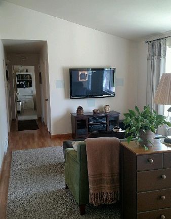 4th image of 1 Ivy Ct