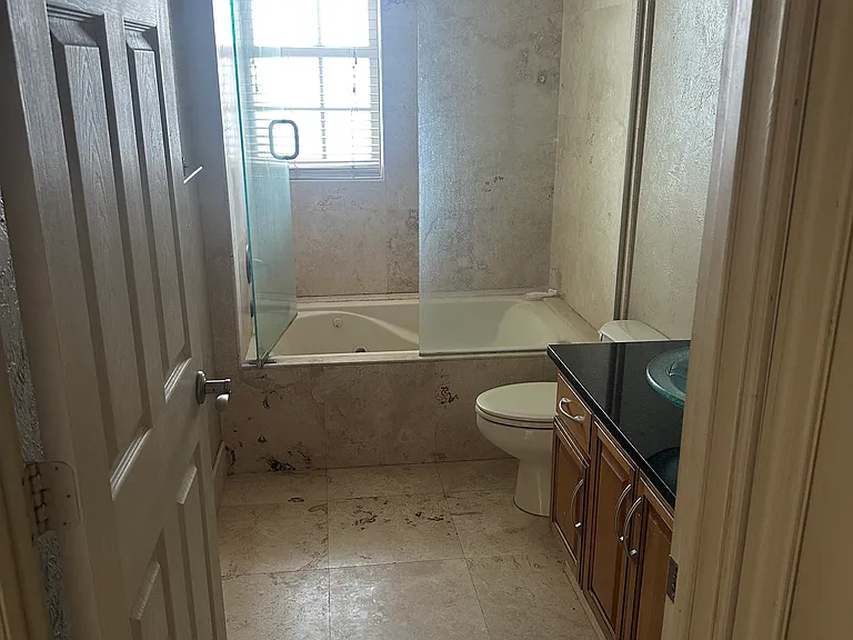 812 Cedar St #812 — Photo 4