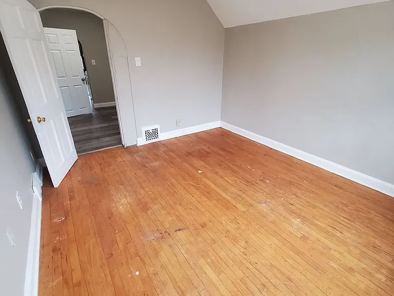 2524 N Hubbard St. (Duplex)(Ace Property) — Photo 7