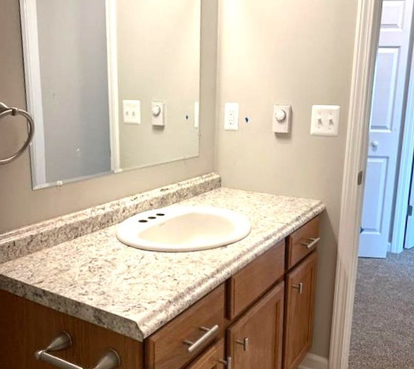 Spring Street Apartment Rentals Romeo, MI Zillow