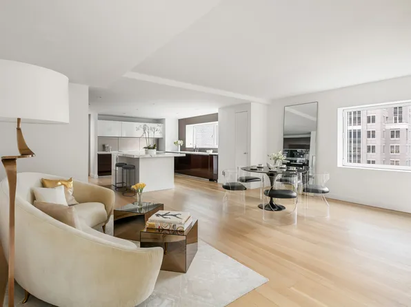 135 West 52nd Street image 6 of 21