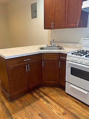 2nd image of 2802 Steinway St APT 3R