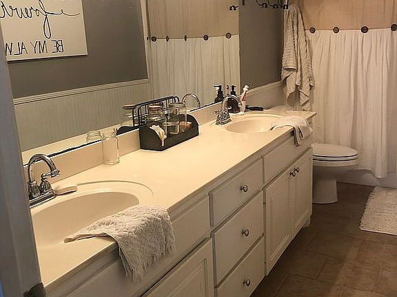 Master bath 