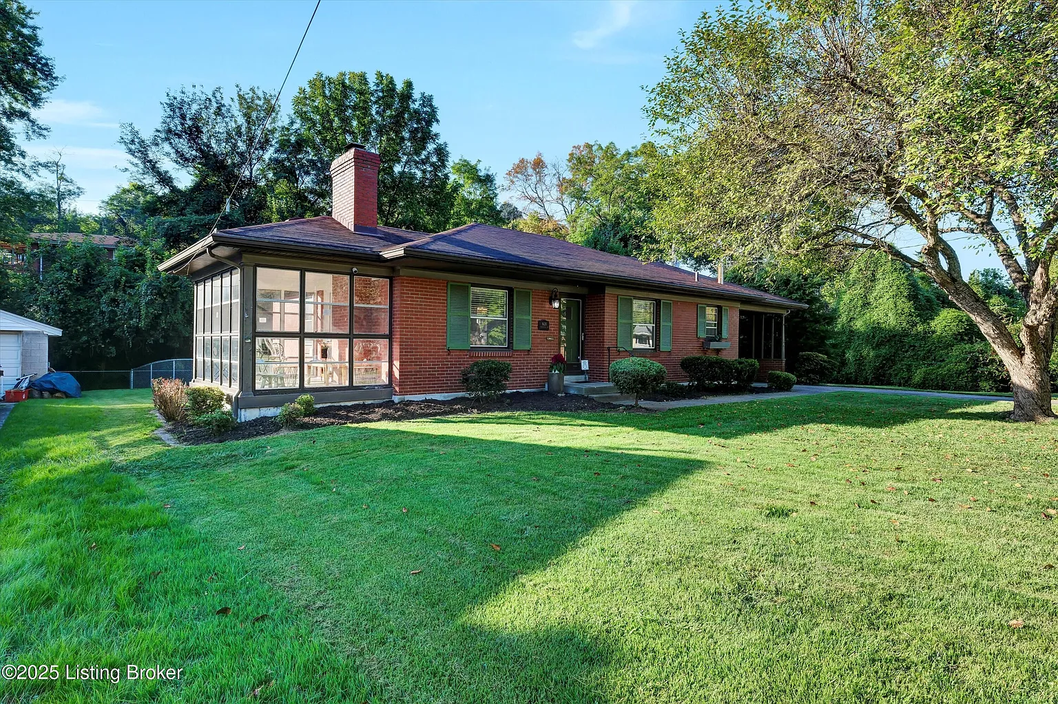 1628 Nightingale Rd photo 1