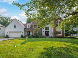 411 Windward Way, Avon Lake, OH 44012