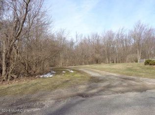 650 N Philip Rd, Niles, MI 49120