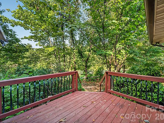 5th image of 8281 Fairfield Forest Rd