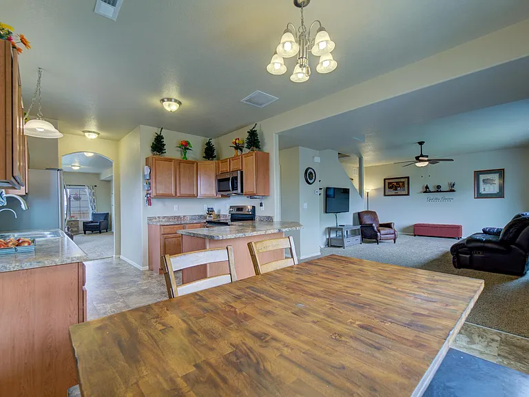 9711 Desert Lily Cir — Photo 11