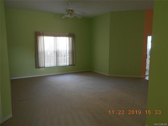 5th image of 511 W Larchmont Ct