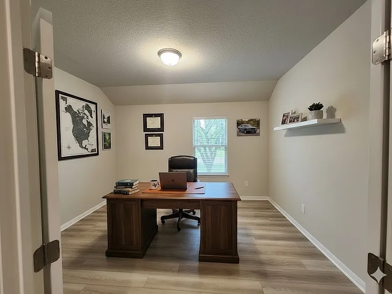 104 Bankside Dr — Photo 57