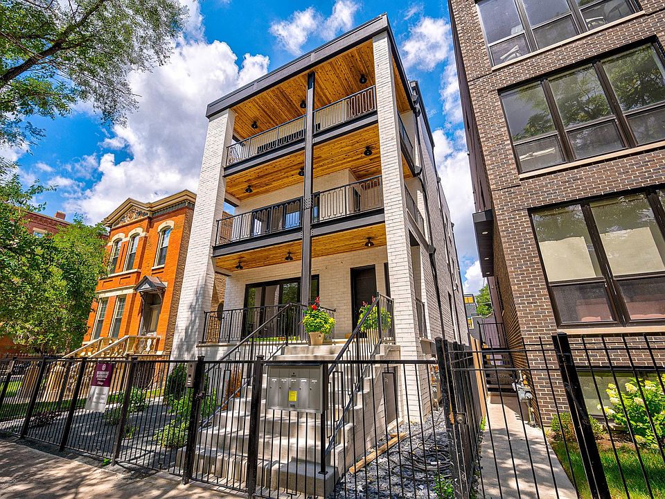 1st image of 1752 W Huron St #1R