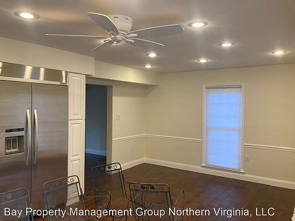 5th image of 3833 Foxfield Ln