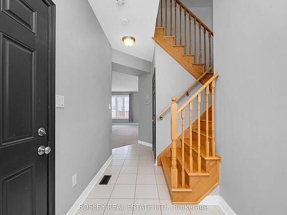 3rd image of 24 Schwalm Cres