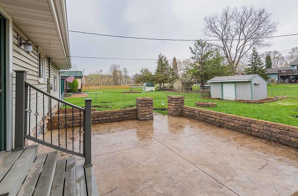 1st image of 3050 166th Ln NE