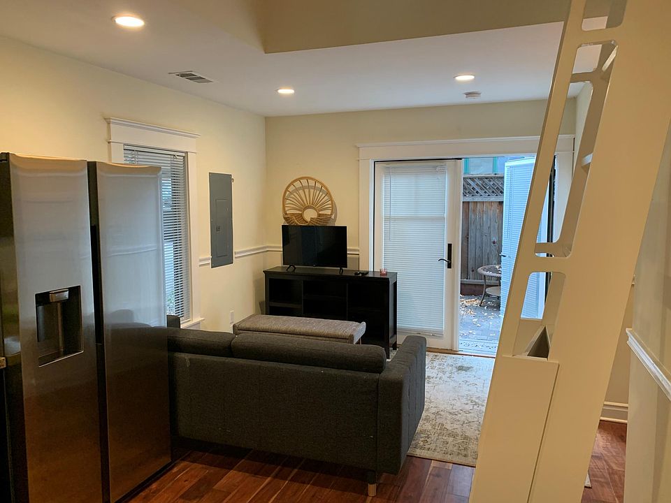 Living area.