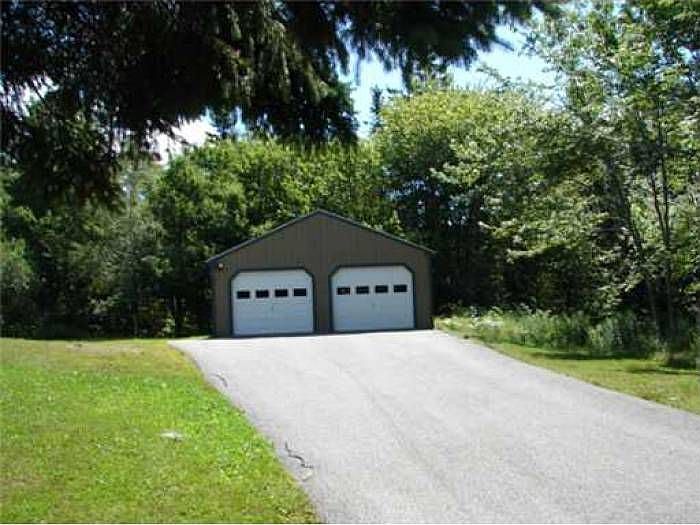 2nd image of 63 Old County Rd
